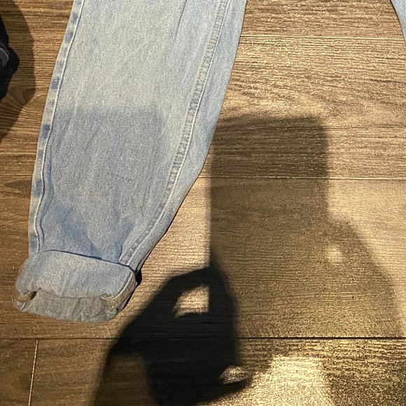 Denim Harlow Mom Jeans, Size 25 - Picture 2 of 3